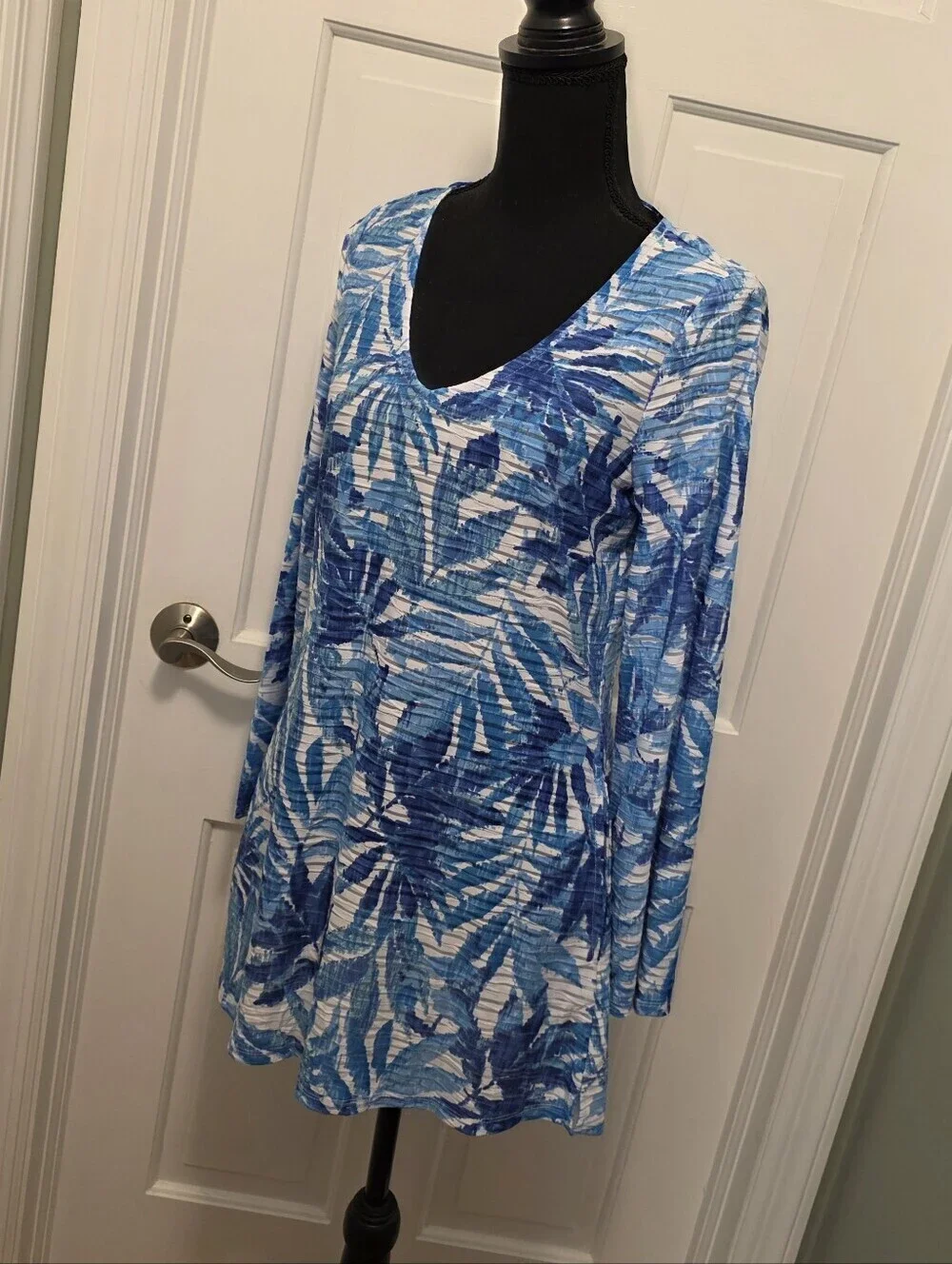 NWT Catalina Blue Leaf-Print Women's Swim Coverup Size Small